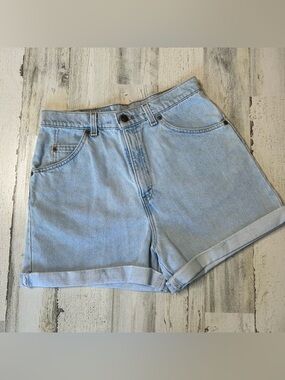 VINTAGE 1995 LEVI’s 954 High Waist Orange Tab Jean Shorts